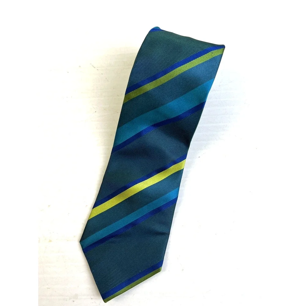 Kenneth Cole Reaction Silk Tie 3.5